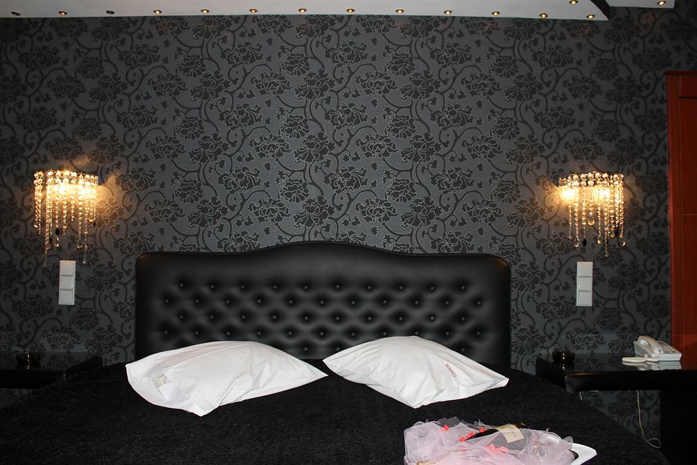 Carol Hotel 피레아스 외부 사진
